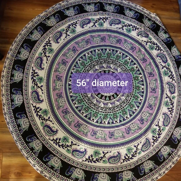 Large Circle Cloth / Scarf 🧣 - Picture 13 of 13